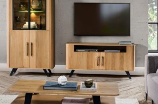 Meble z drewna naturalnego – dlaczego warto zainwestować w ten materiał?