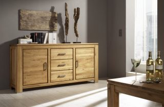 Meble z naturalnego drewna – powrót do klasyki w nowoczesnym wydaniu (131)